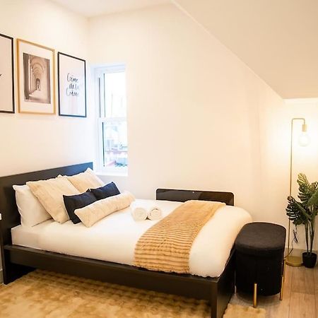 Five Star Boutique Studio Flat In Лондон Экстерьер фото