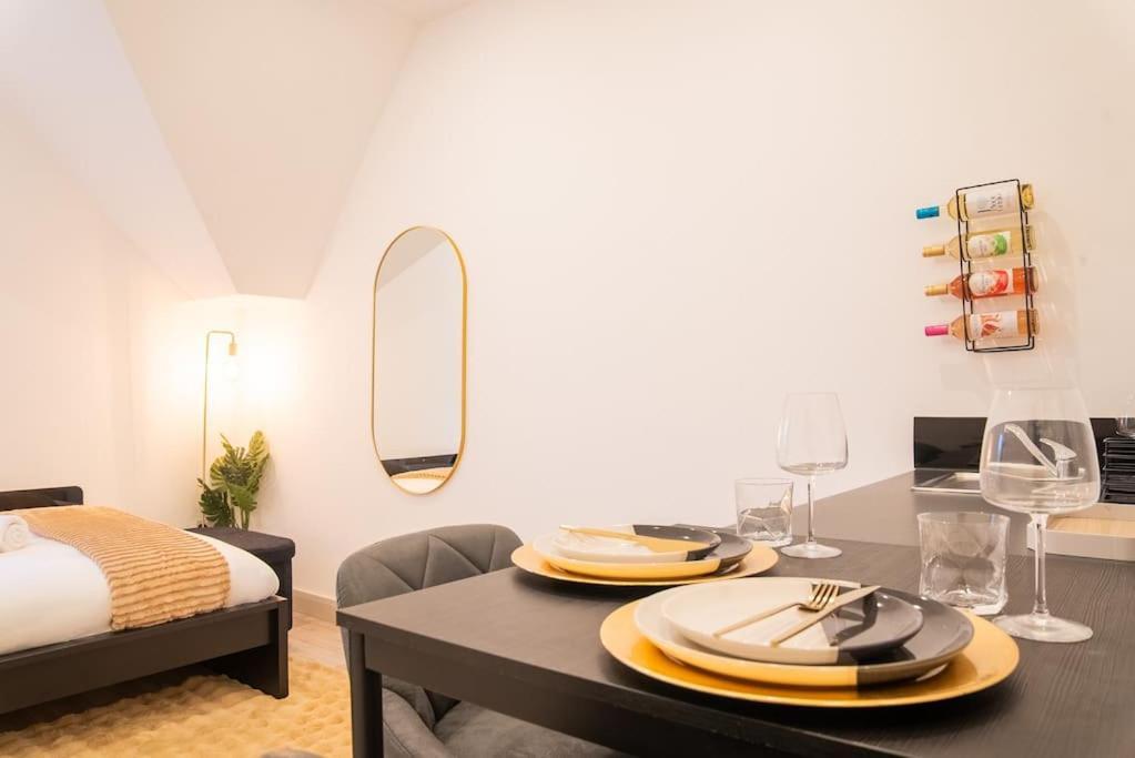 Five Star Boutique Studio Flat In Лондон Экстерьер фото